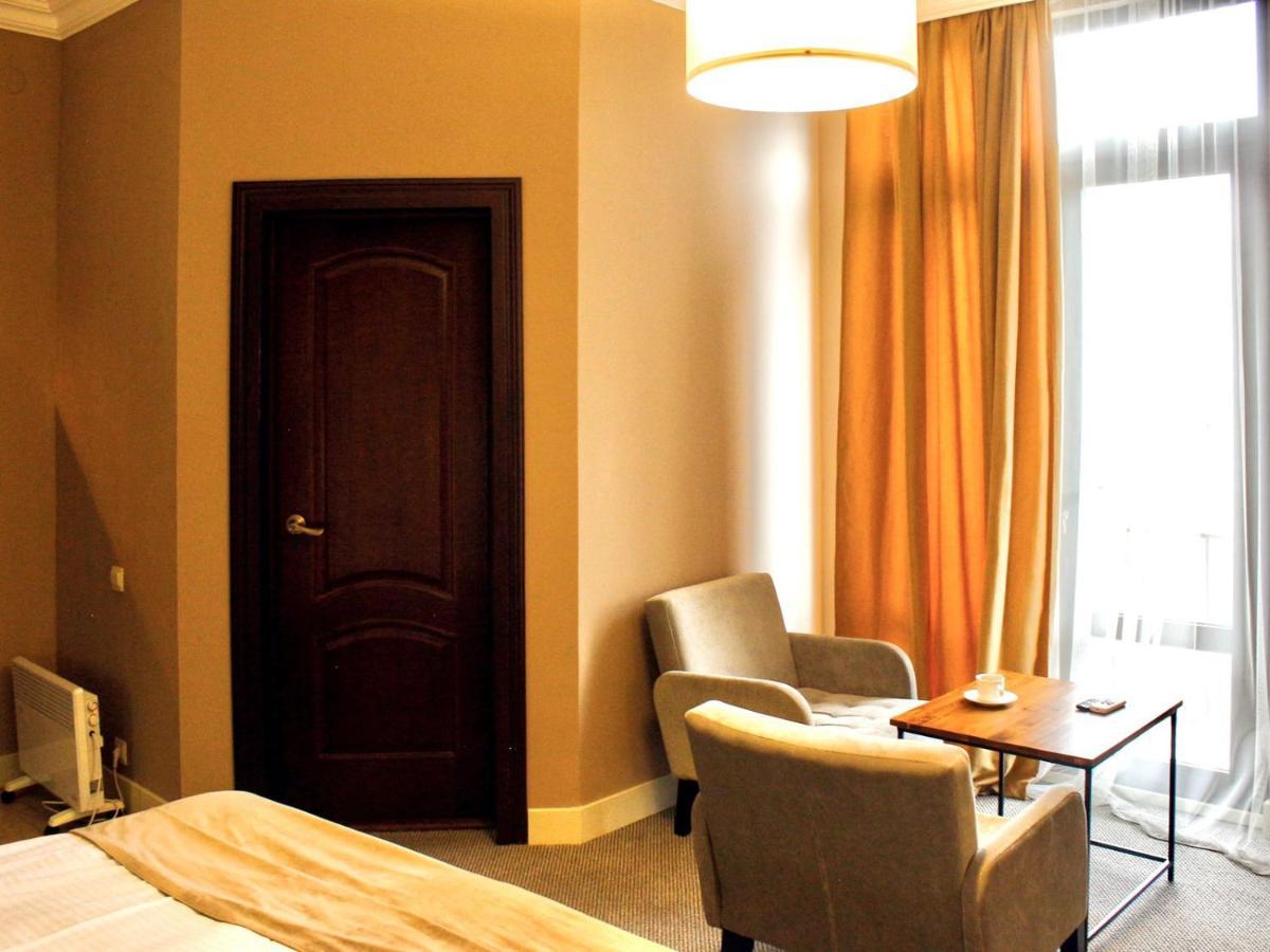 Boutique Hotel Amra スフミ エクステリア 写真