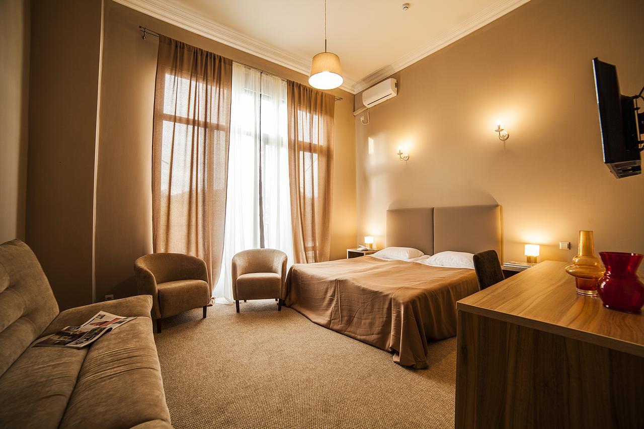 Boutique Hotel Amra スフミ エクステリア 写真