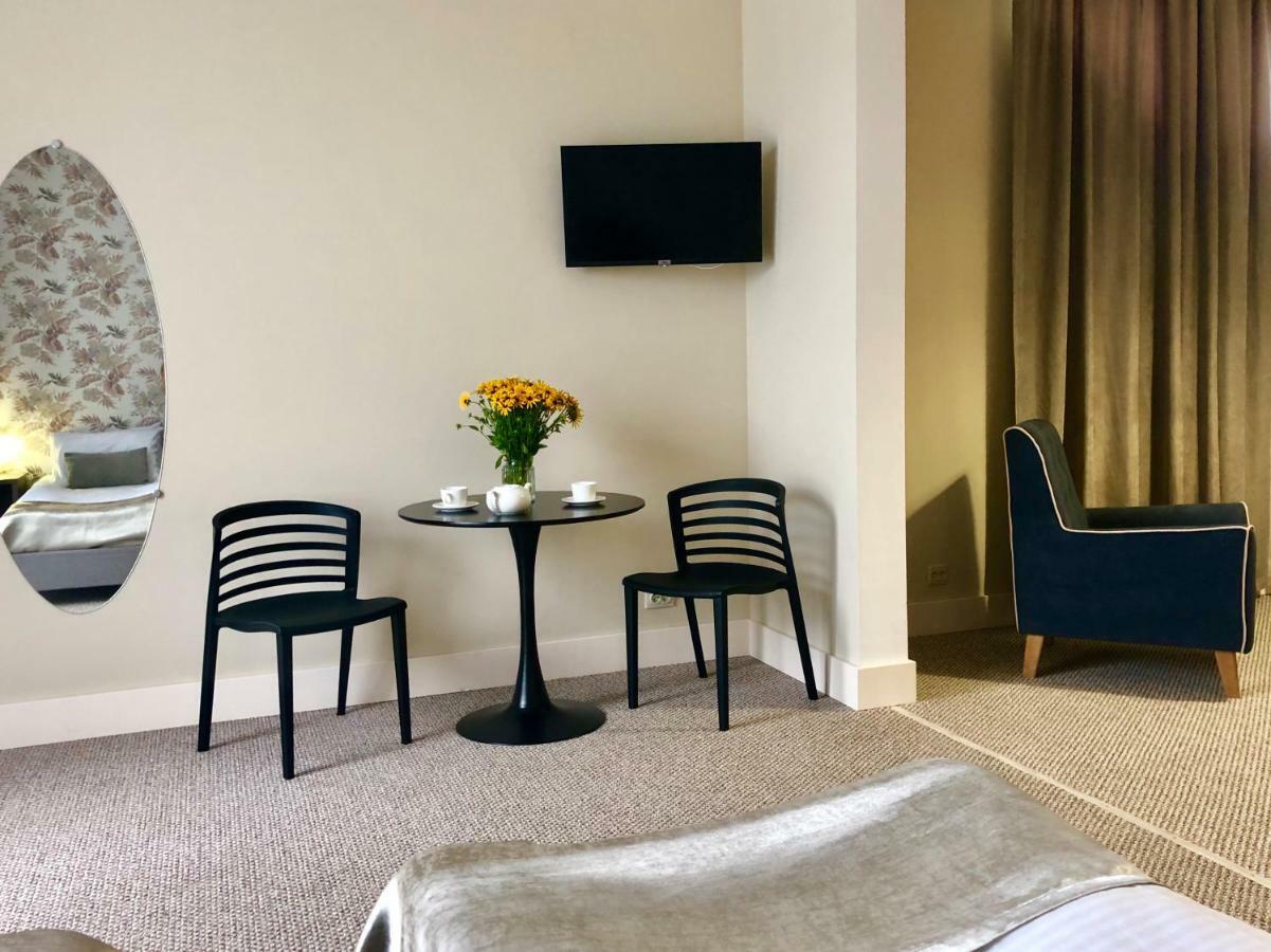 Boutique Hotel Amra スフミ エクステリア 写真