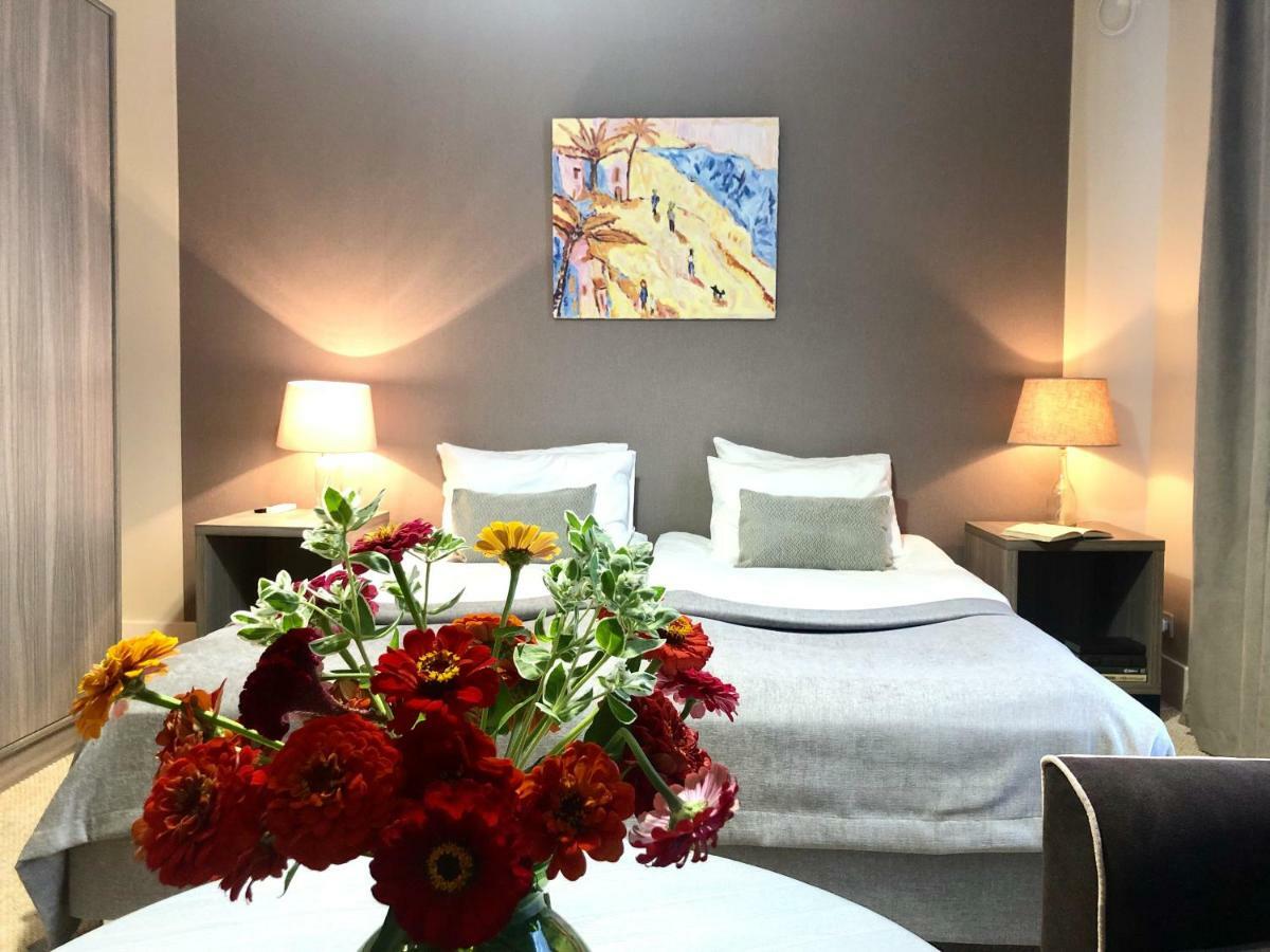 Boutique Hotel Amra スフミ エクステリア 写真