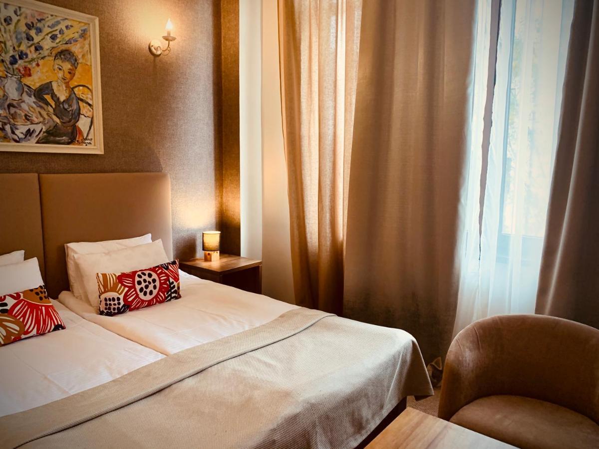 Boutique Hotel Amra スフミ エクステリア 写真