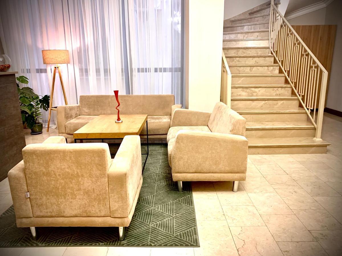 Boutique Hotel Amra スフミ エクステリア 写真